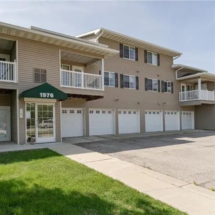 Buy this 2 bed condo on 1976 29th Place Northwest in Rochester, MN 55901