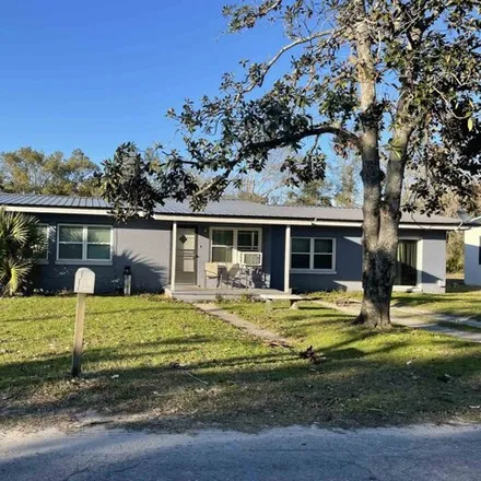 Buy this 4 bed house on 1187 West Dundee Avenue in Perry, FL 32348