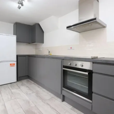 Rent this 1 bed apartment on 51 Murchison Road in London, E10 6NA