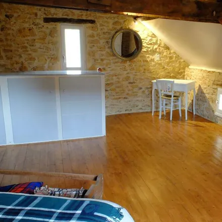 Rent this 4 bed townhouse on Val de Louyre et Caudeau in Dordogne, France