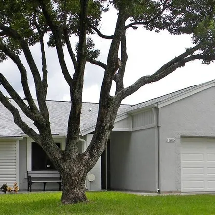 Buy this 3 bed house on 11000 Wingate Drive in Mullis City, FL 33624