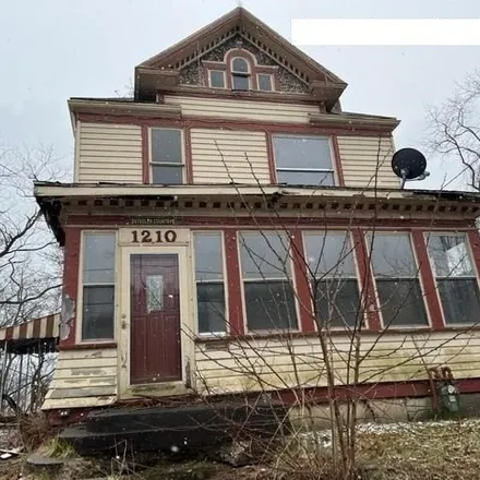 Buy this 2 bed house on 1210 Erie Street in East Liverpool, OH 43920