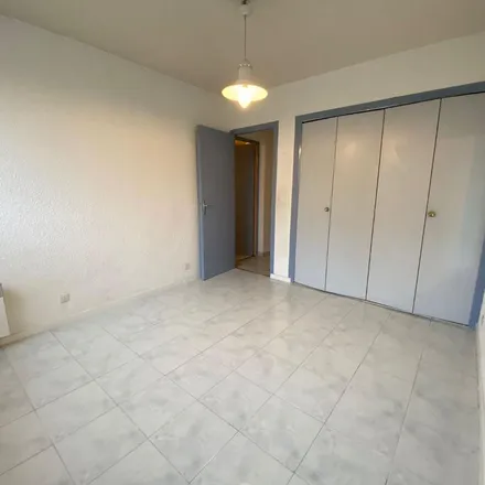Rent this 4 bed apartment on 103 Avenue Abbé Paul Parguel in 34000 Montpellier, France