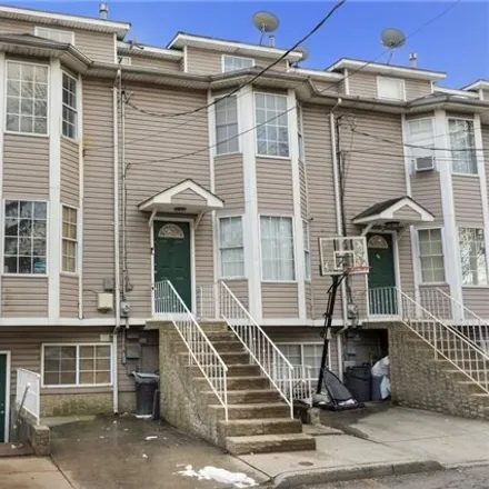 Buy this 3 bed duplex on 31 Laguna Lane in New York, NY 10303