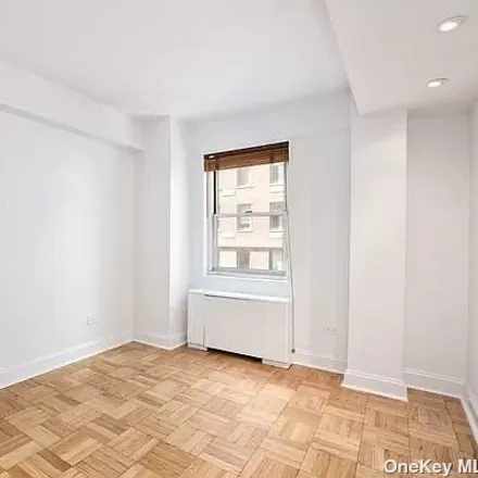 Image 3 - West 57th Street, 102 West 57th Street, New York, NY 10019, USA - Apartment for rent