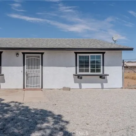 Image 4 - 16114 Quantico Rd E, Apple Valley, California, 92307 - House for sale