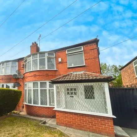 Rent this 4 bed duplex on School Grove in Manchester, M20 4RX