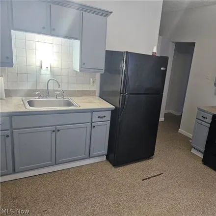 Image 3 - West 19th Place, Cleveland, OH 44109, USA - House for sale