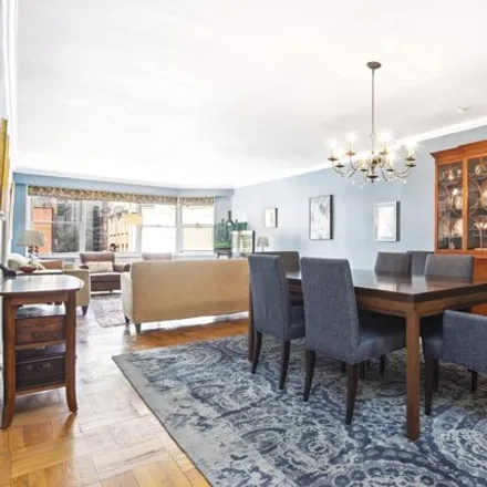 Buy this studio apartment on 150 East 61st Street in New York, NY 10065