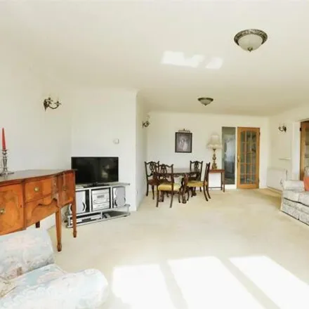 Image 5 - The Serpentine, Sefton, L23 6WG, United Kingdom - Apartment for sale