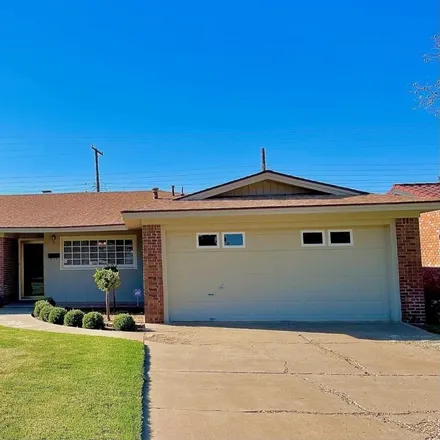 Buy this 3 bed house on 2107 69th Street in Lubbock, TX 79412