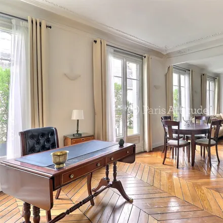 Rent this 3 bed apartment on Poste source des Ternes in Avenue Carnot, 75017 Paris
