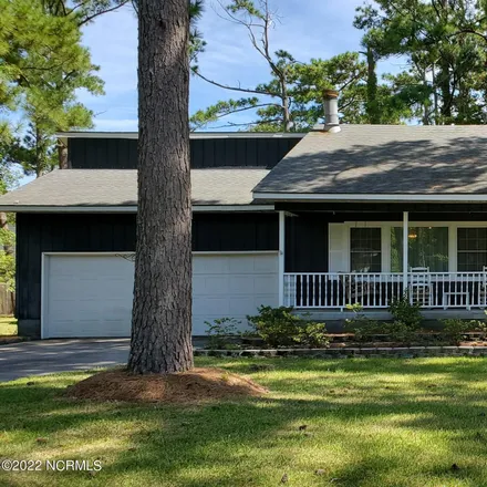 Image 1 - 143 Lousan Drive, Cape Carteret, NC 28584, USA - House for sale