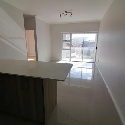 Image 7 - Pinehurst Road, Lansdowne, Cape Town, 7780, South Africa - Apartment for rent