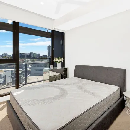 Image 1 - 24 Stratton Street, Newstead QLD 4006, Australia - Apartment for rent