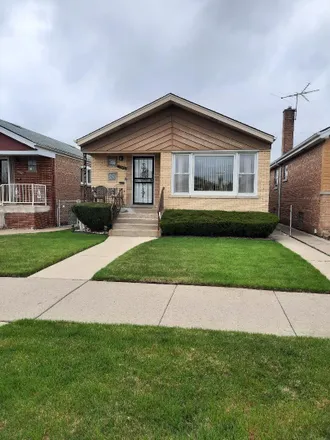 Buy this 3 bed house on 7932 South Whipple Street in Chicago, IL 60652