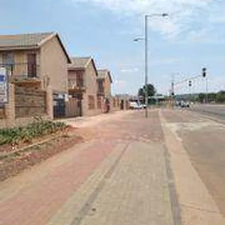 Rent this 1 bed apartment on 248 5th Avenue in Mayville, Pretoria