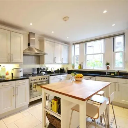 Rent this 4 bed duplex on Hail & Ride Uplands Road in Uplands Road, London