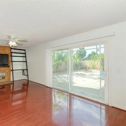 Image 6 - 8501 Locust Drive, Buena Park, CA 90620, USA - House for sale