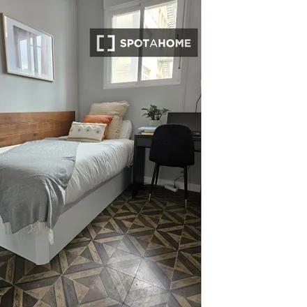 Rent this 6 bed room on Carrer de Balmes in 49, 08001 Barcelona
