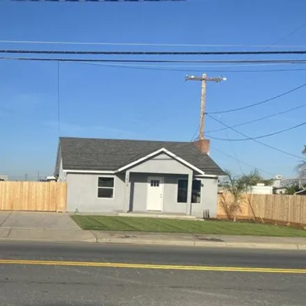 Buy this 4 bed house on 1687 South O Street in Tulare, CA 93274