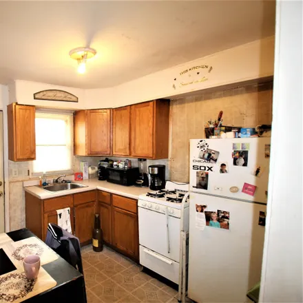 Image 3 - 312 Pershing Avenue, North Park, Machesney Park, IL 61115, USA - House for sale
