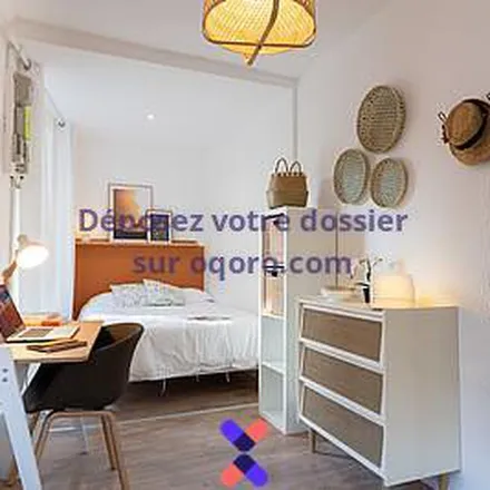 Image 9 - 16 Rue de la Sarra, 69600 Oullins, France - Apartment for rent