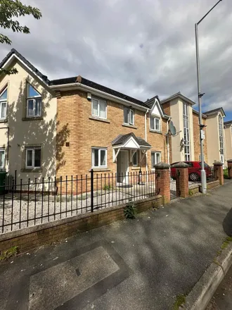 Image 2 - 134 Rolls Crescent, Manchester, M15 5FP, United Kingdom - Duplex for rent