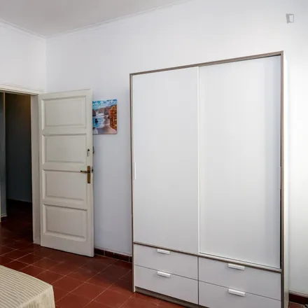 Image 7 - Carrer d'Oliana, 5, 08006 Barcelona, Spain - Room for rent