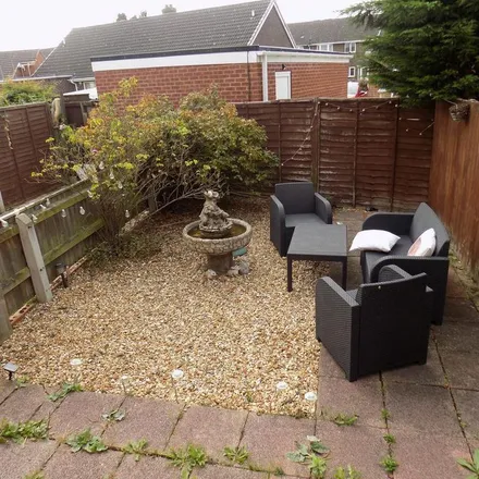 Rent this 4 bed duplex on Sunningdale Drive in Immingham, DN40 2LA