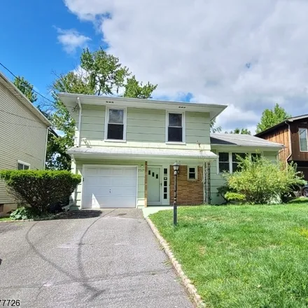 Buy this 3 bed house on 2345 Morse Avenue in Scotch Plains, NJ 07076