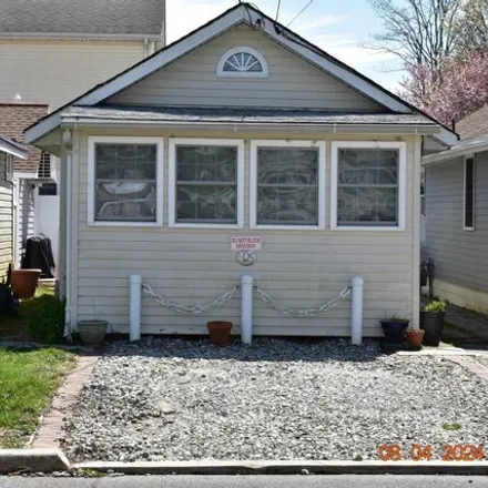 Rent this 1 bed house on 609 Central Avenue in Spring Lake Heights, Monmouth County