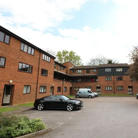 Rent this 1 bed apartment on 38-48 even Middlefield in Hatfield, AL10 0EF