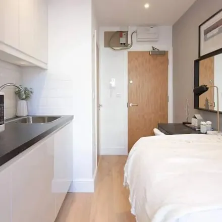 Image 3 - Swinton Hotel, Swinton Street, London, WC1X 9NL, United Kingdom - Apartment for rent