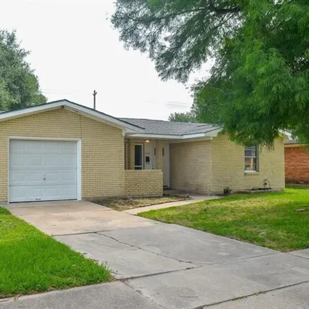 Rent this 3 bed house on 10553 Seaford Drive in Houston, TX 77089