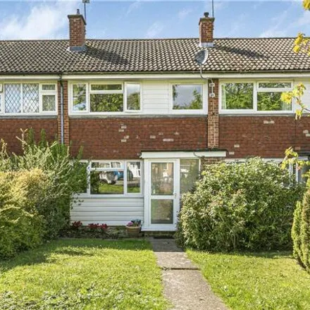 Buy this 3 bed house on Grange Road in Jacobs Well, GU2 9QY