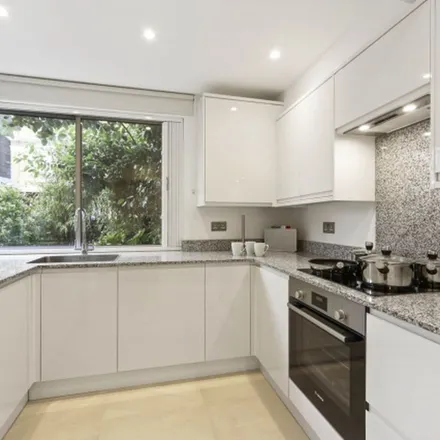 Image 2 - Kensington Heights, 91-95 Campden Hill Road, London, W8 7EJ, United Kingdom - Apartment for rent
