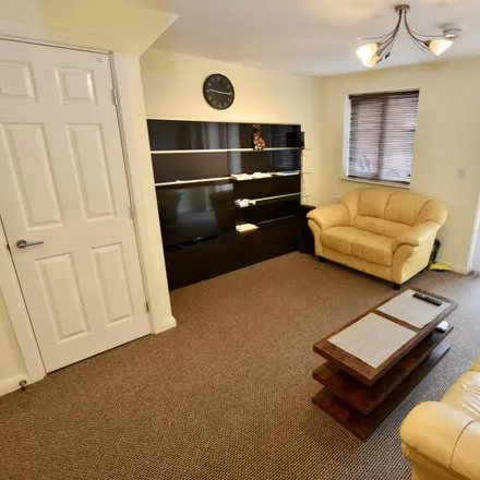 Image 2 - 10 Bellamy Close, Coventry, CV2 3JD, United Kingdom - Townhouse for rent