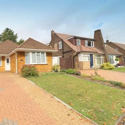 Buy this 3 bed house on The Vale Academy in Wilbury Drive, Dunstable