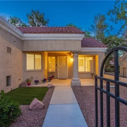 Image 4 - Palm Valley Golf Course, North Lotus Hill Drive, Las Vegas, NV 89134, USA - Townhouse for sale