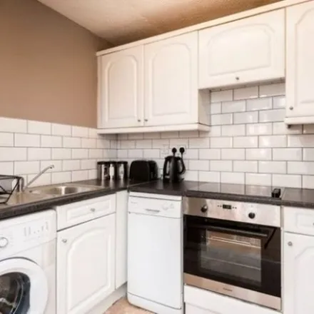 Rent this 3 bed apartment on Tankerville Road in London, SW16 5LJ