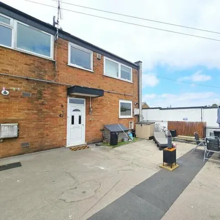 Image 1 - Eastwood Road, Rayleigh, SS6 7JE, United Kingdom - Apartment for sale