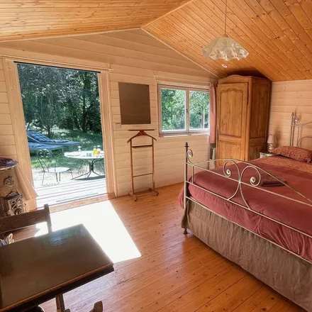 Rent this 1 bed house on 83600 Bagnols-en-Forêt