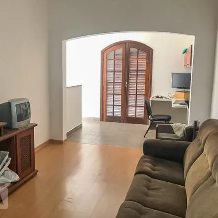 Buy this 4 bed house on Rua Augusto Perroni 357 in Butantã, São Paulo - SP