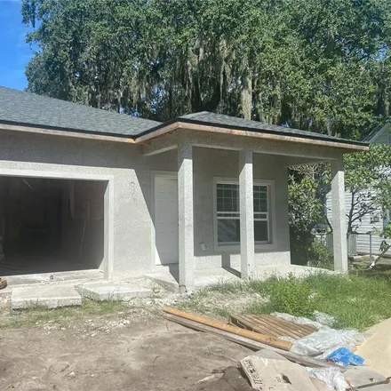 Buy this 3 bed duplex on 112 South Dillingham Avenue in Kissimmee, FL 34741