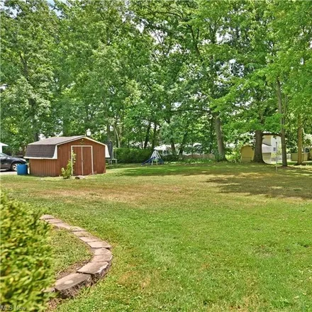 Image 2 - 3838 Valacamp Avenue Southeast, Bolindale, Trumbull County, OH 44484, USA - House for sale