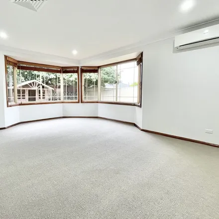 Image 9 - Buyu Road, Glenmore Park NSW 2745, Australia - Apartment for rent