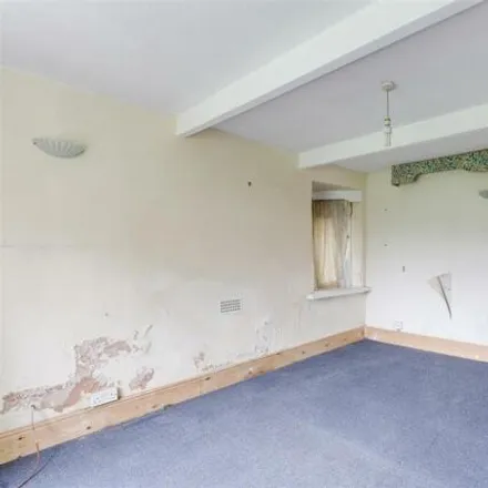 Image 7 - Durham Avenue, Nottingham, NG2 4LU, United Kingdom - House for sale