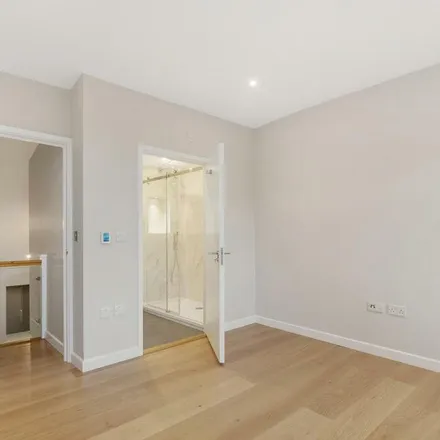 Rent this 1 bed apartment on King George Mews in London, SW17 9AR