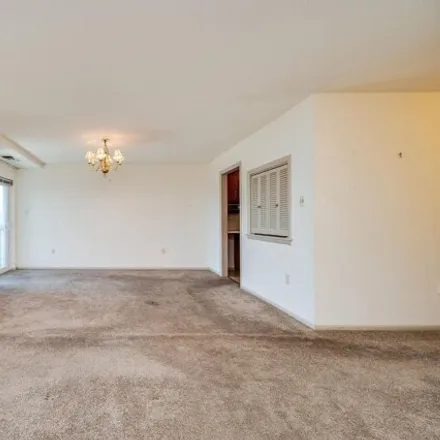 Image 7 - 1375 Pershing Blvd Apt 501, Reading, Pennsylvania, 19607 - Condo for sale